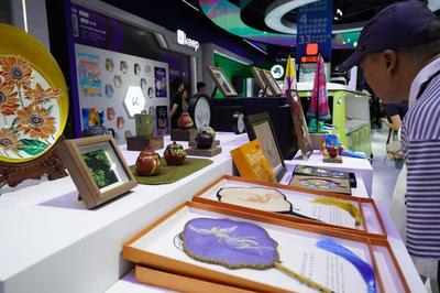 朝陽展區(qū) 文化+科技融合新篇章，騰訊音樂、B站等企業(yè)創(chuàng)新展覽服務(wù)